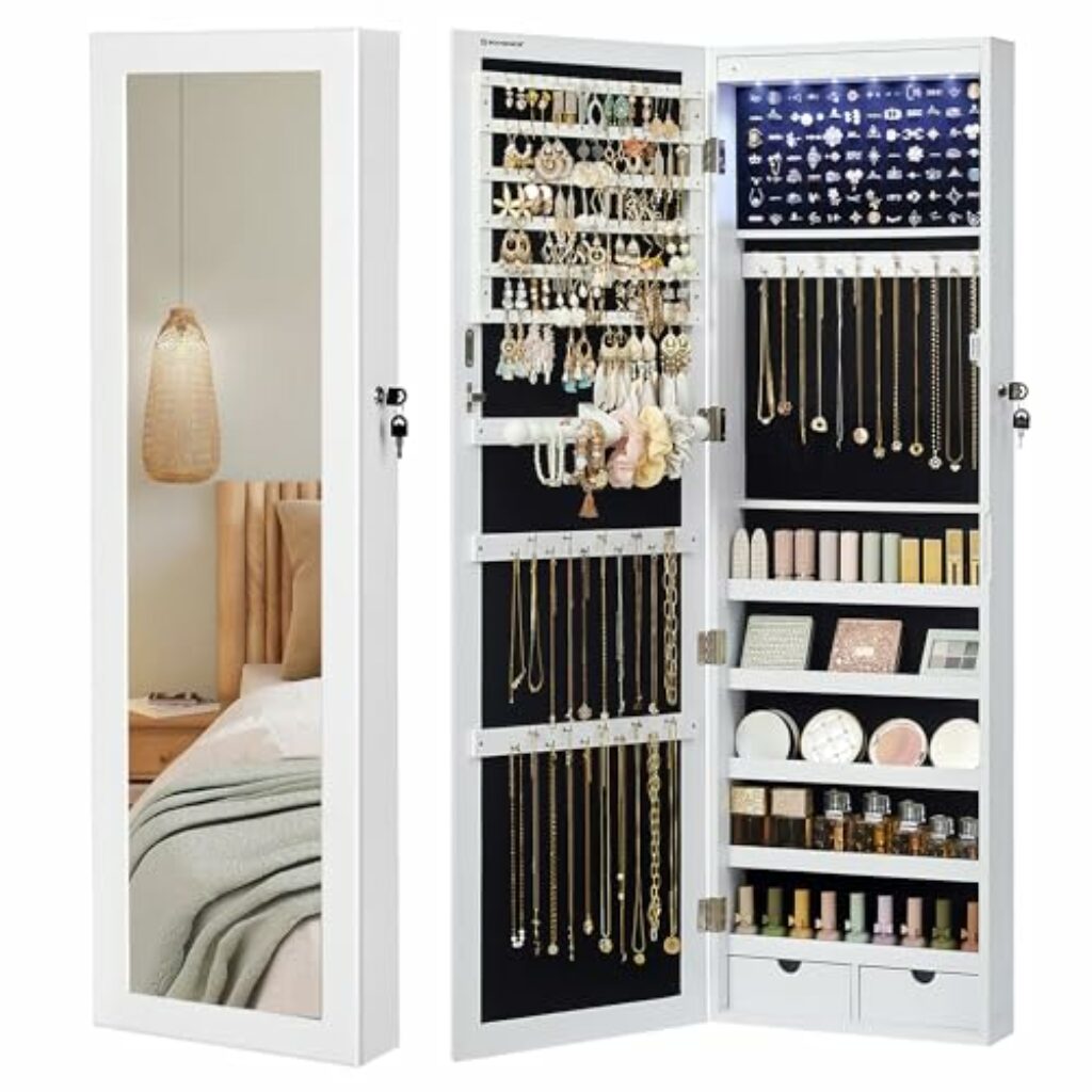 SONGMICS Schmuckschrank hängend, Wandspiegel, 6 LED-Glühbirnen, abschließbarer Spiegelschrank, Wandschrank, Wandmontage, an der Tür hängend, weiß mit Holzmaserung JBC93W